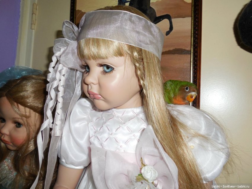 Джулия и попугай. Коллекционная кукла от Fayzah Spanos (фото 4)
