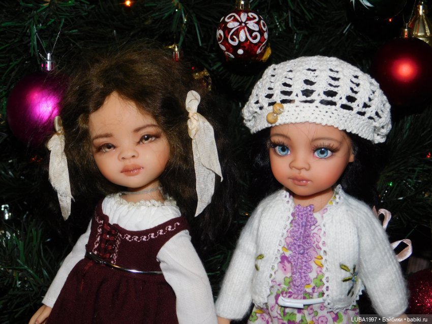 Мои девочки у Рождественнской елки (фото 8)