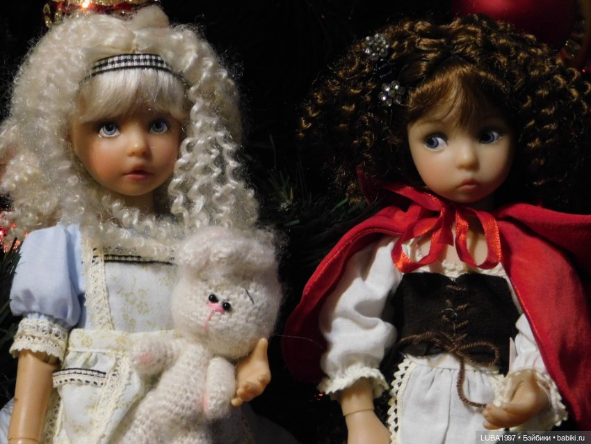 Мои девочки у Рождественнской елки (фото 5)