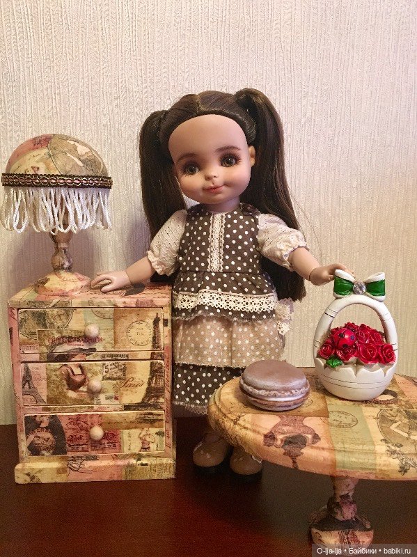 Малышка от Роберта Тоннера в собственной гостиной (фото 4)