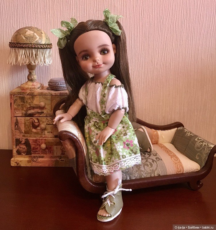 Малышка от Роберта Тоннера в собственной гостиной (фото 7)