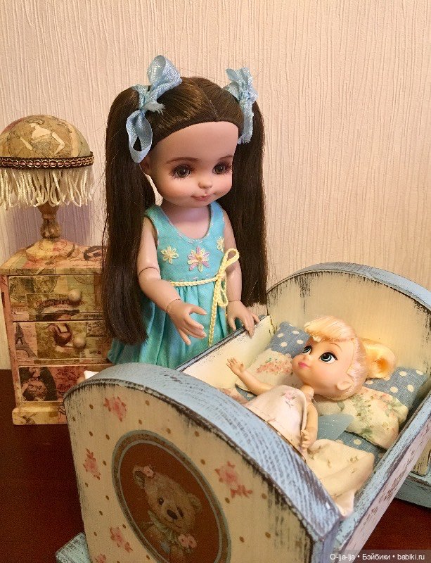 Малышка от Роберта Тоннера в собственной гостиной (фото 8)