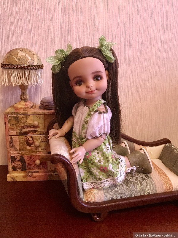 Малышка от Роберта Тоннера в собственной гостиной (фото 9)