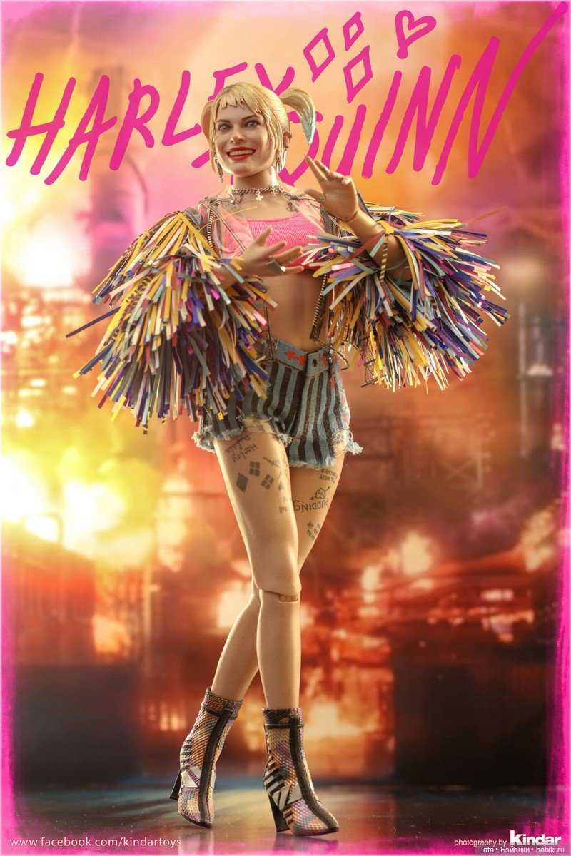 Харли Квинн в формате 1/6 от Hot Toys (фото 6)