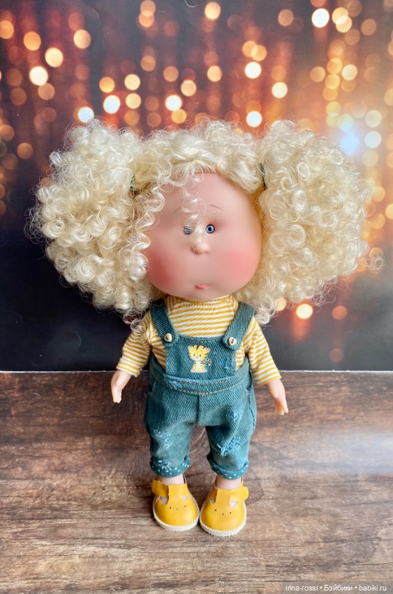 Миюша приоделась — Куклы Nines d'Onil (Нинес): Миа (Mia) (фото 8)