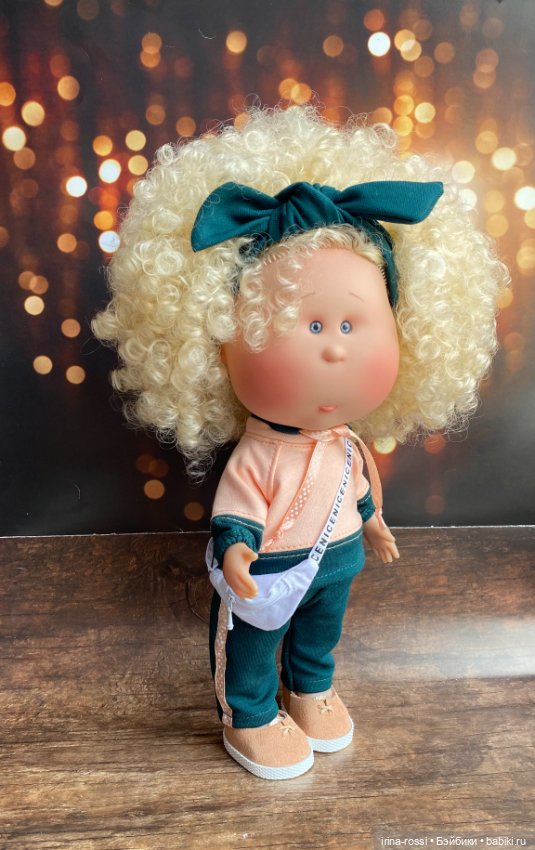 Миюша приоделась — Куклы Nines d'Onil (Нинес): Миа (Mia) (фото 10)
