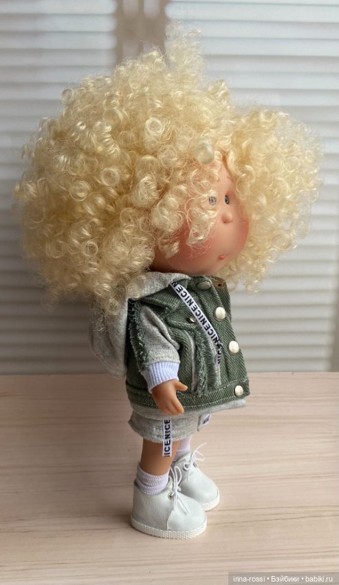 Миюша приоделась — Куклы Nines d'Onil (Нинес): Миа (Mia) (фото 4)