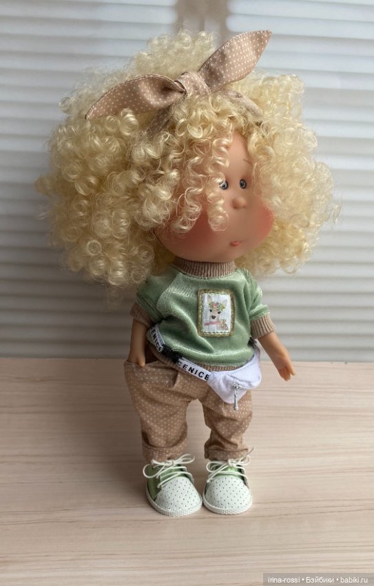 Миюша приоделась — Куклы Nines d'Onil (Нинес): Миа (Mia) (фото 2)