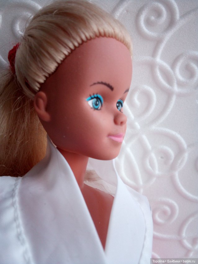 Неожиданная гостья — Аналоги Барби и куклы 1/6: клоны 90 (фото 5)