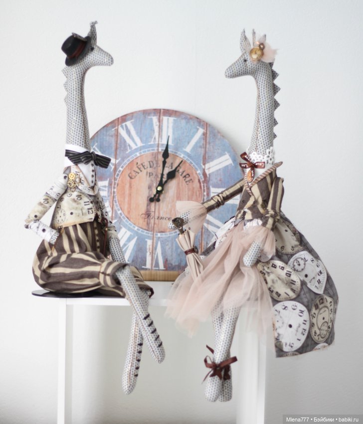 Свидание у часов! Жирафы — Авторские текстильные куклы: Вальдорфские