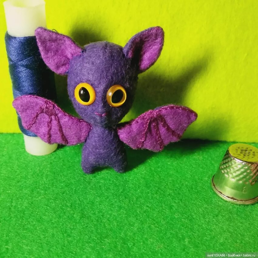 Летучий мышонок — Авторские игрушки из разных материалов: синельная проволока (фото 2)