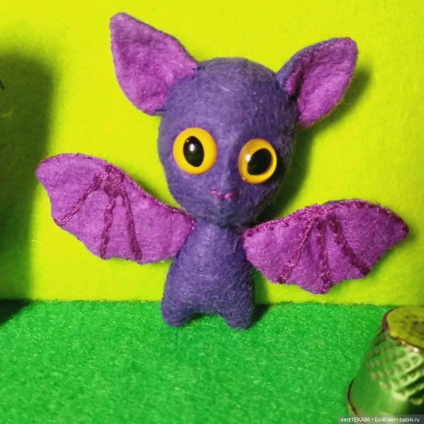 Летучий мышонок — Авторские игрушки из разных материалов: синельная проволока (фото 3)