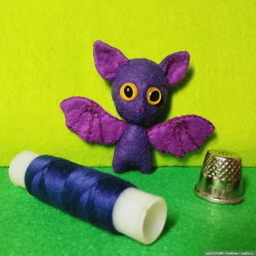 Летучий мышонок — Авторские игрушки из разных материалов: синельная проволока (фото 4)