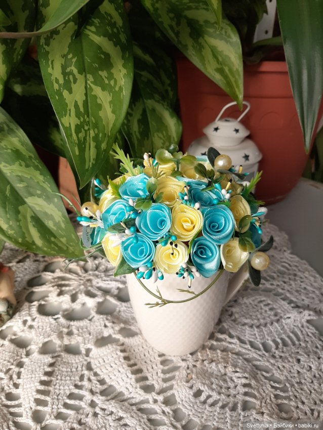 Розы в кружке — Авторские игрушки из разных материалов: синельная проволока (фото 6)