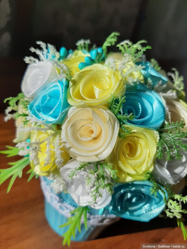 Композиции из роз — Авторские игрушки из разных материалов: синельная проволока (фото 2)