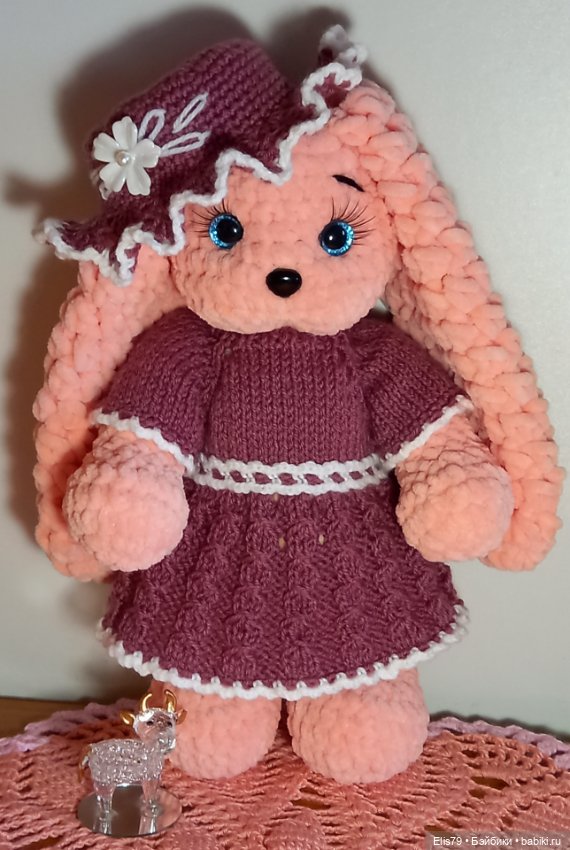 Зайка Марта — Вязаные игрушки и амигуруми: крючком