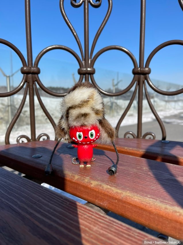 Симпатичный, активный и позитивный монстрик labubu Mini Zimomo