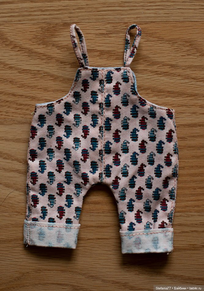 Небольшой гардероб для куклодеток формата YOSD 1/6 (26см) (фото 10)