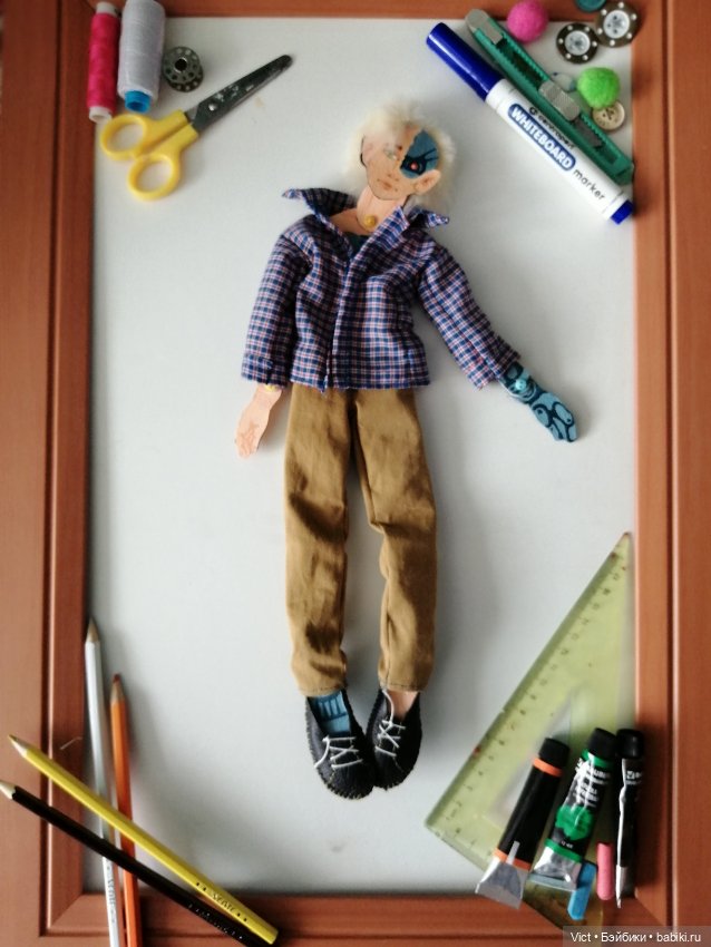 Сшила картонными парням одежду (фото 4)