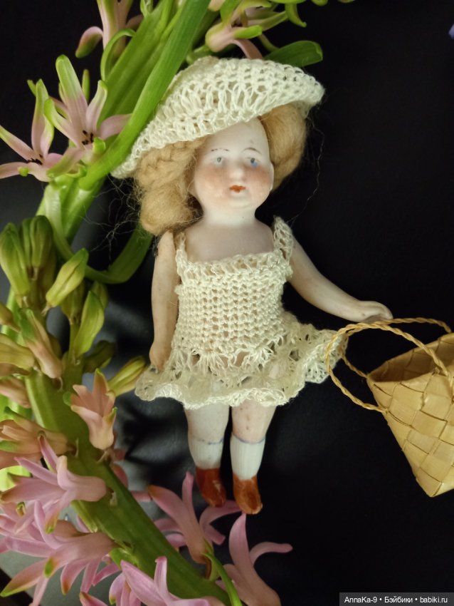 Новые наряды — Антикварные куклы Mignonette (Миньонетта): карманные