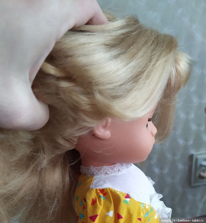 Помогите опознать какой фабрики ГДР куколка