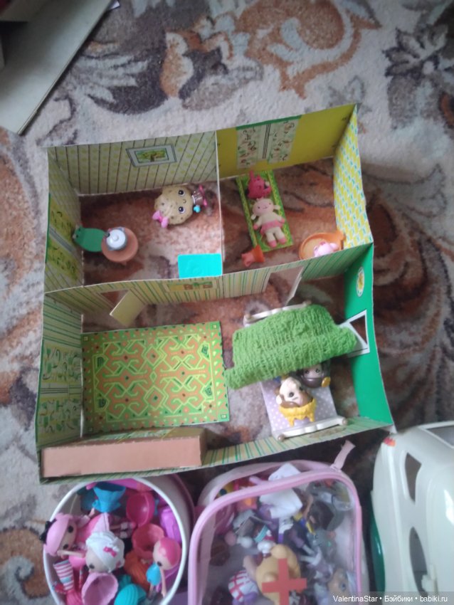 Анина квартира. Игрушки самоделки