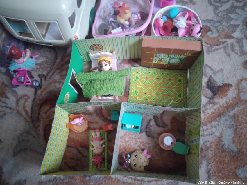 Анина квартира. Игрушки самоделки