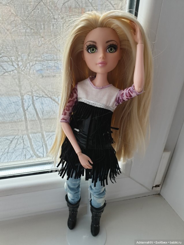 Две сестренки, блондинка и брюнетка Тристен Мокси Тинз (фото 2)