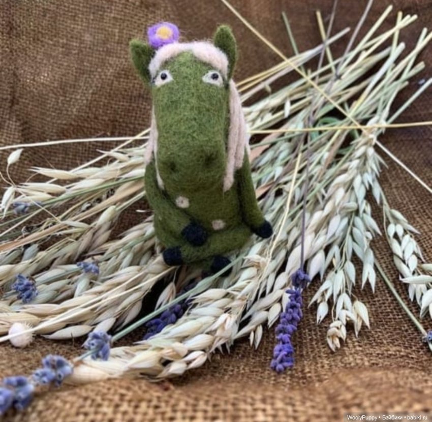 Лошадка Мэри. Игрушка из шерсти