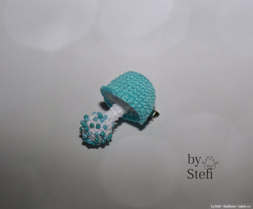 Покажу блошек :D Связала грибочки. Малявочные получились