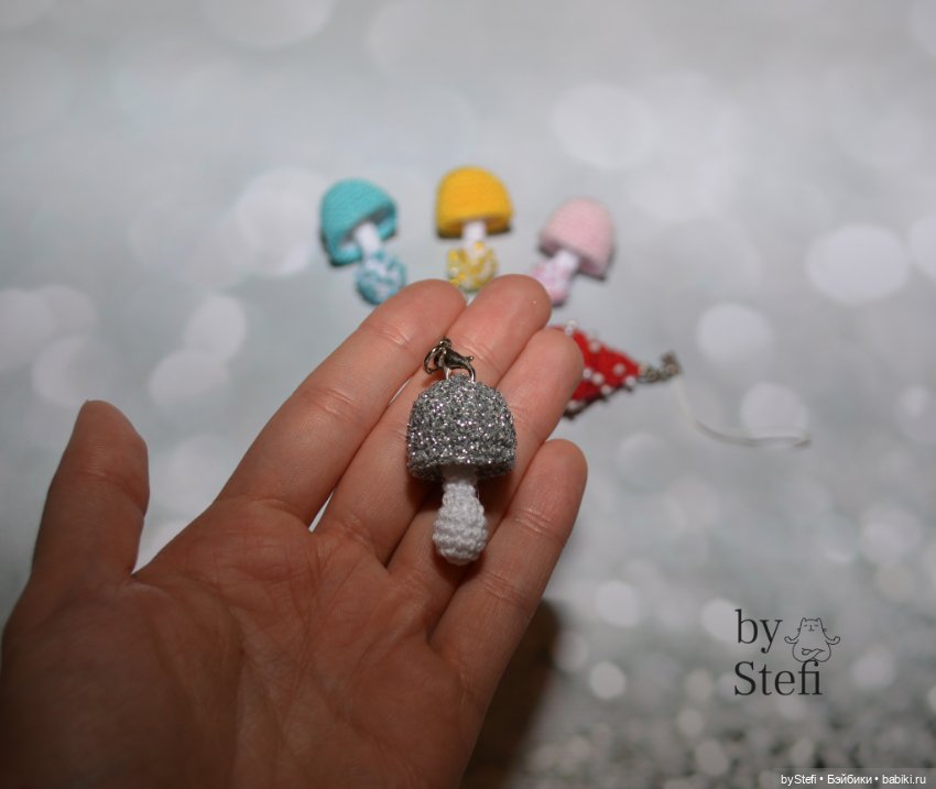 Покажу блошек :D Связала грибочки. Малявочные получились (фото 3)