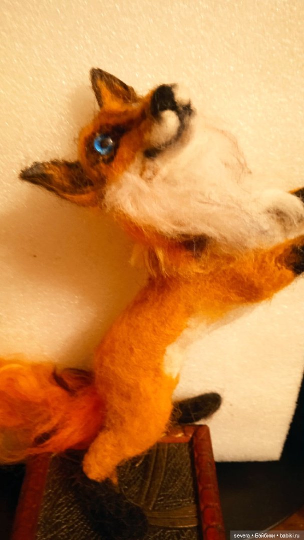 Игрушки из шерсти -"Ох уж эти лисы!" (фото 8)