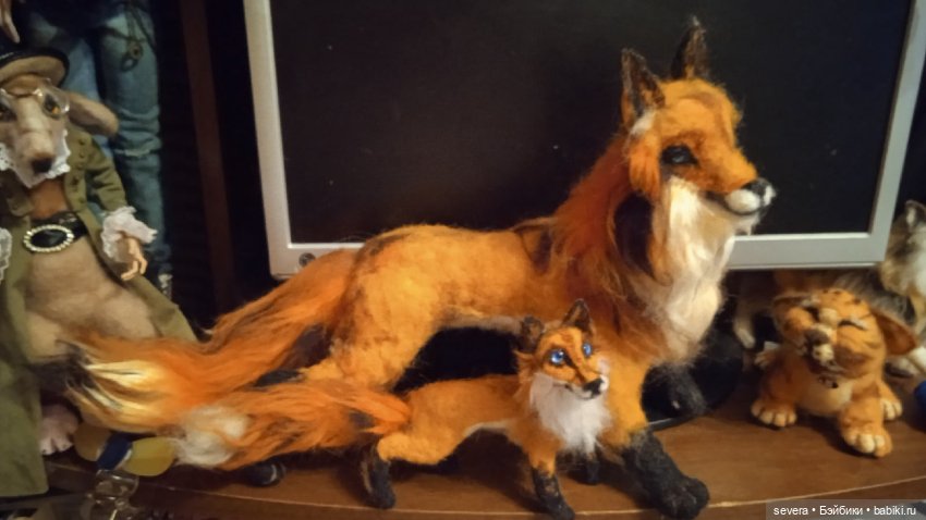 Игрушки из шерсти -"Ох уж эти лисы!"