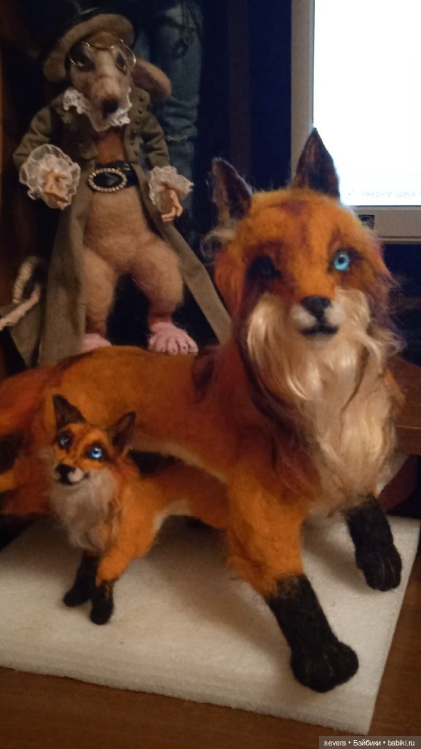 Игрушки из шерсти -"Ох уж эти лисы!"