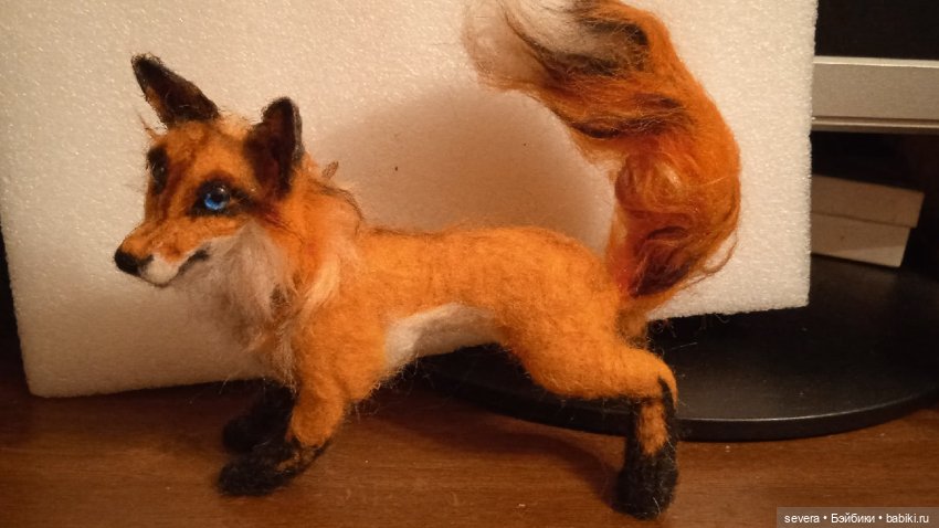 Игрушки из шерсти -"Ох уж эти лисы!" (фото 2)