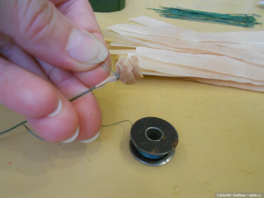 МК: Венок для антикварной, винтажной куклы. По МК Barbara Jean, с использоваными чайными пакетиками