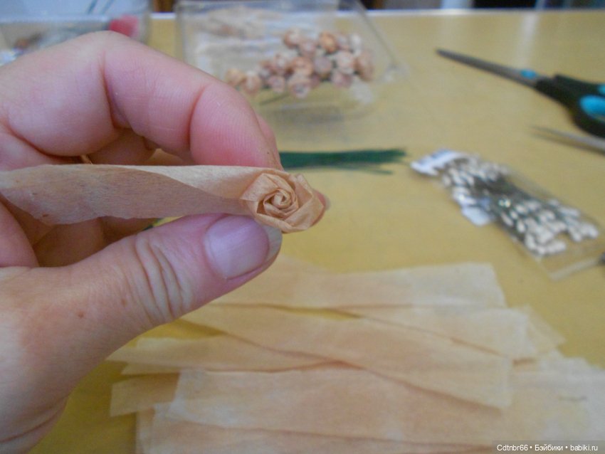 МК: Венок для антикварной, винтажной куклы. По МК Barbara Jean, с использоваными чайными пакетиками