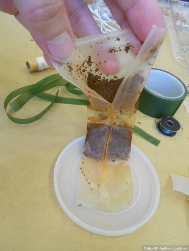 МК: Венок для антикварной, винтажной куклы. По МК Barbara Jean, с использоваными чайными пакетиками (фото 6)