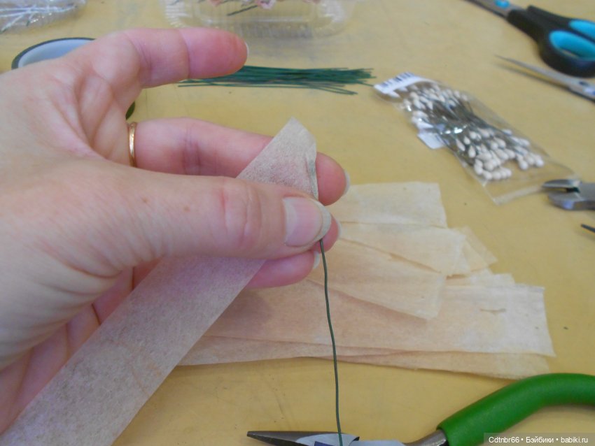 МК: Венок для антикварной, винтажной куклы. По МК Barbara Jean, с использоваными чайными пакетиками