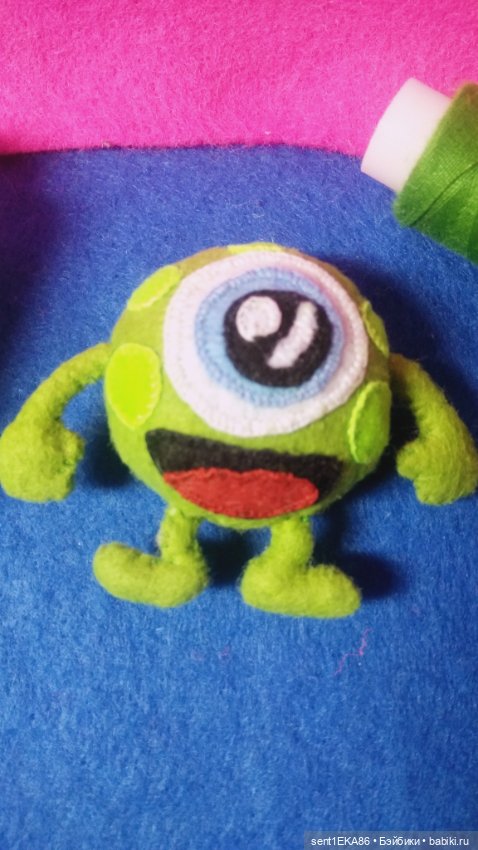 Монстрик — Авторские игрушки из разных материалов: синельная проволока (фото 2)