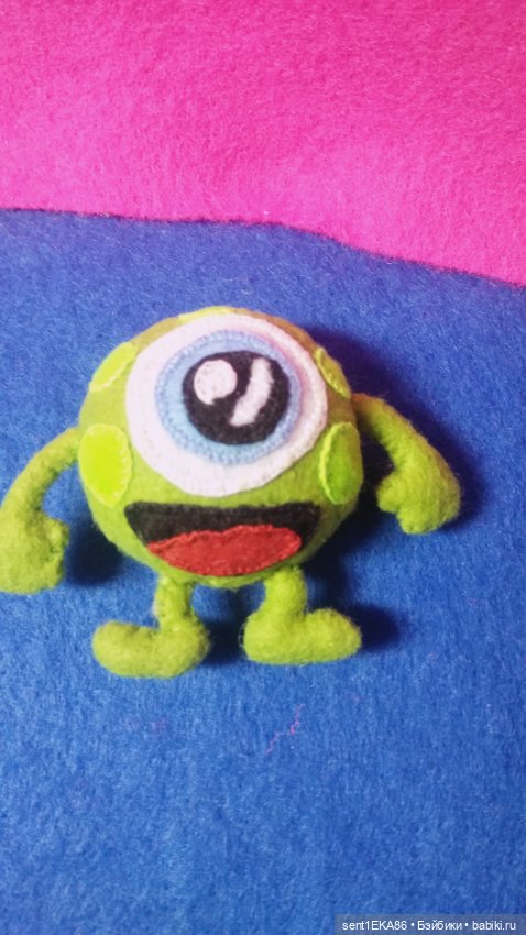 Монстрик — Авторские игрушки из разных материалов: синельная проволока (фото 3)