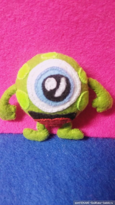 Монстрик — Авторские игрушки из разных материалов: синельная проволока (фото 4)