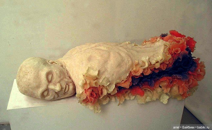 Нежные и умирающие скульптуры Ребекки Стивенсон (фото 4)