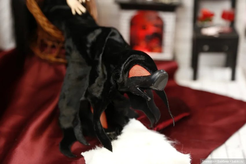 Семейка Аддамс: Мартиша — ООАК Monster High и Ever After High: репейнт (фото 5)