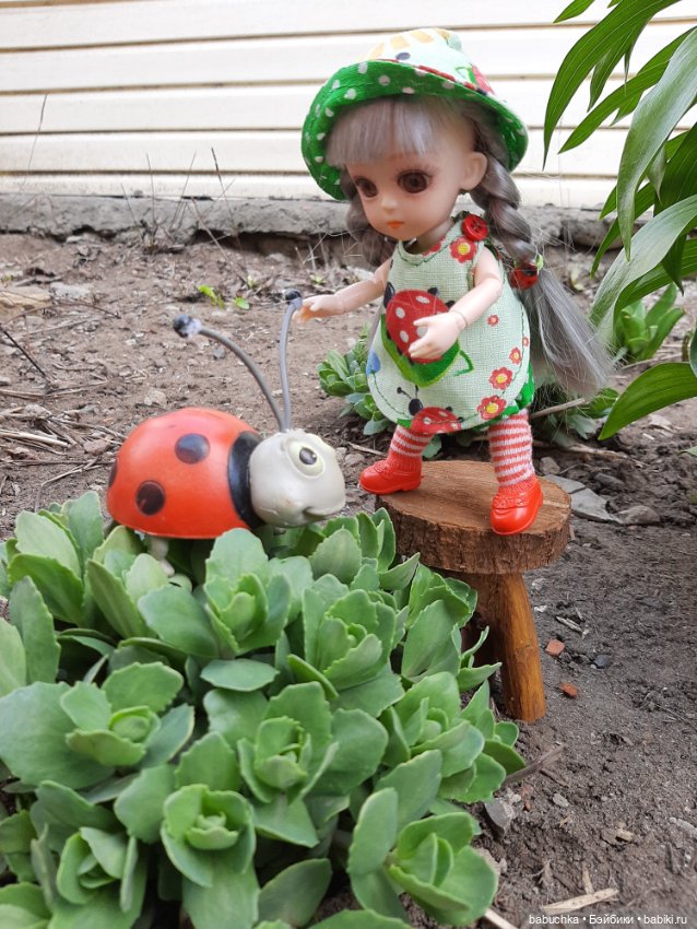 Поскорей к нам иди и друзей приводи