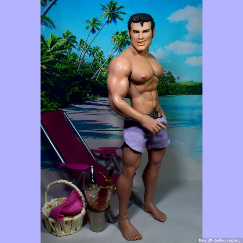 Перепись КуклоНаселения. Tom-of-Finland and hybrid-doll