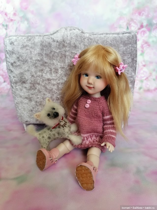 Теплый прием. Алёнка приехала