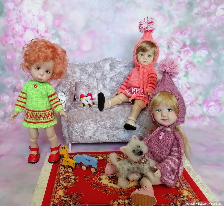 Теплый прием. Алёнка приехала