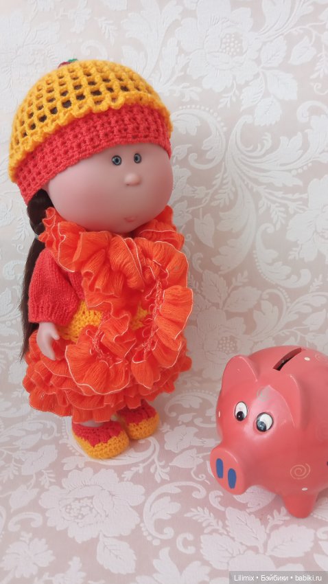 Мия и копилка свинка — Испанские куклы (разное): Vestida de Azul (фото 5)