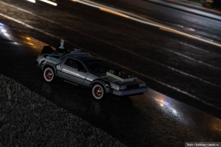 DeLorean DMC-12 и город — Коллекционные куклы разных авторов (Разное): редкие бренды (фото 5)